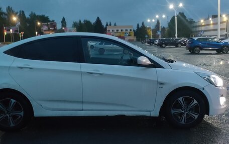 Hyundai Solaris II рестайлинг, 2014 год, 800 000 рублей, 7 фотография