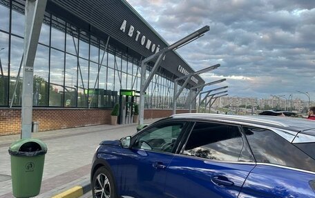 Peugeot 3008 II, 2018 год, 2 070 000 рублей, 21 фотография