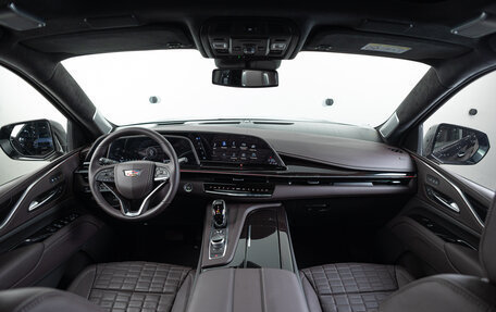 Cadillac Escalade V, 2023 год, 16 990 000 рублей, 27 фотография