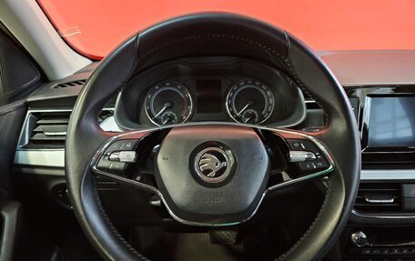 Skoda Rapid II, 2021 год, 1 625 000 рублей, 10 фотография