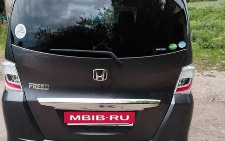 Honda Freed I, 2013 год, 1 490 000 рублей, 20 фотография