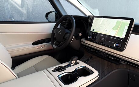 Lexus LM, 2024 год, 18 900 000 рублей, 9 фотография