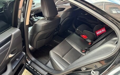 Lexus ES VII, 2020 год, 3 550 000 рублей, 18 фотография