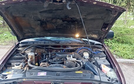 Chevrolet Blazer II рестайлинг, 1995 год, 250 000 рублей, 21 фотография