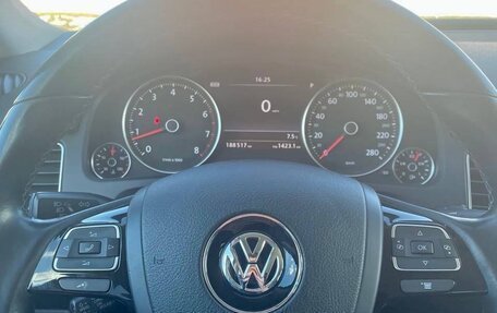 Volkswagen Touareg III, 2011 год, 2 050 000 рублей, 12 фотография