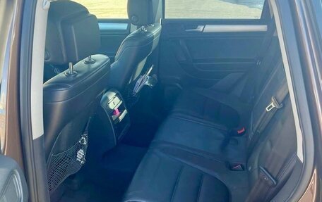 Volkswagen Touareg III, 2011 год, 2 050 000 рублей, 14 фотография