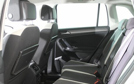 Volkswagen Tiguan II, 2019 год, 2 291 000 рублей, 13 фотография