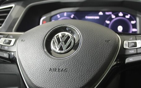 Volkswagen Tiguan II, 2019 год, 2 291 000 рублей, 19 фотография
