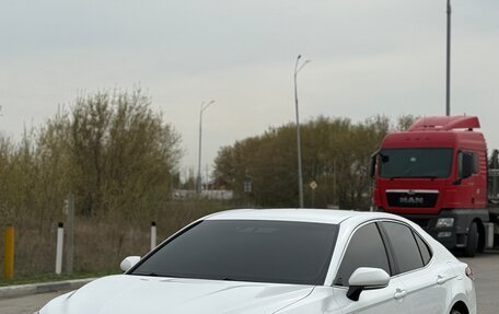 Toyota Camry, 2019 год, 2 990 000 рублей, 2 фотография