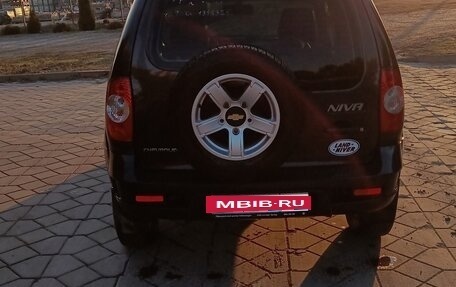 Chevrolet Niva I рестайлинг, 2017 год, 800 000 рублей, 2 фотография
