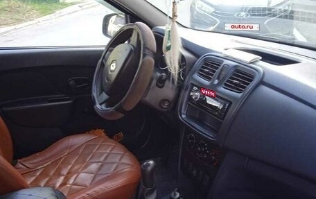 Renault Logan II, 2015 год, 600 000 рублей, 6 фотография