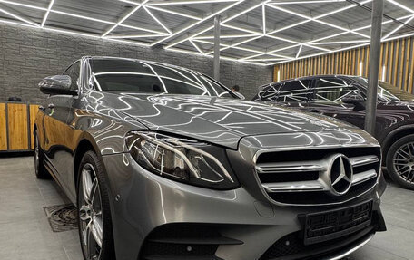 Mercedes-Benz E-Класс, 2018 год, 3 350 000 рублей, 3 фотография