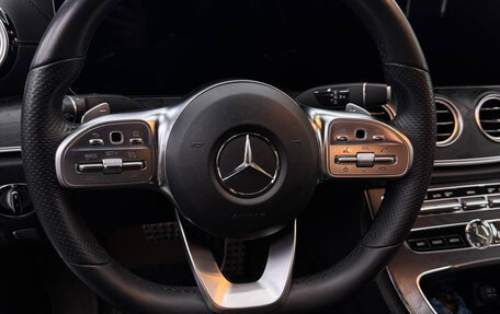 Mercedes-Benz E-Класс, 2018 год, 3 350 000 рублей, 10 фотография