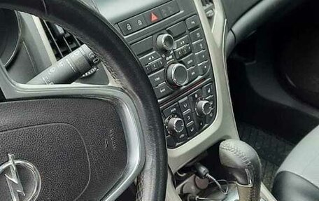 Opel Astra J, 2011 год, 790 000 рублей, 9 фотография