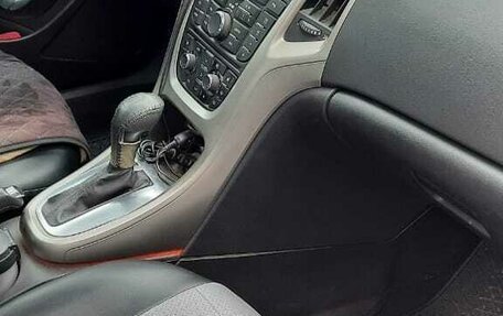 Opel Astra J, 2011 год, 790 000 рублей, 3 фотография