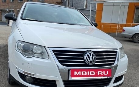Volkswagen Passat B6, 2010 год, 1 080 000 рублей, 2 фотография