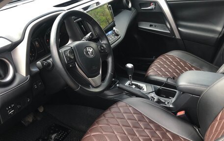 Toyota RAV4, 2016 год, 2 555 000 рублей, 4 фотография