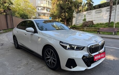 BMW 5 серия, 2023 год, 8 100 000 рублей, 3 фотография