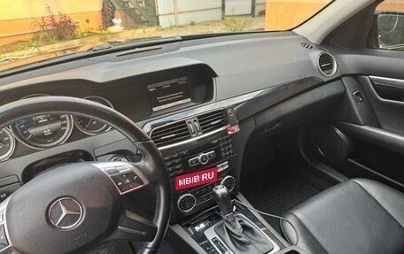Mercedes-Benz C-Класс, 2013 год, 1 750 000 рублей, 19 фотография