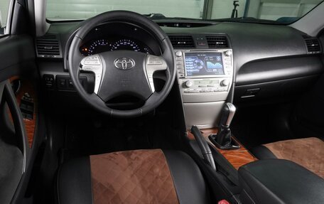 Toyota Camry, 2010 год, 1 299 000 рублей, 6 фотография