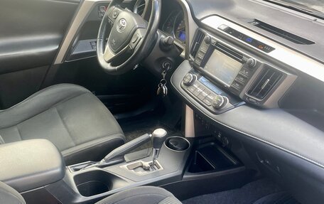 Toyota RAV4, 2015 год, 1 865 000 рублей, 20 фотография
