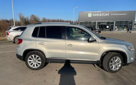 Volkswagen Tiguan I, 2010 год, 850 000 рублей, 2 фотография
