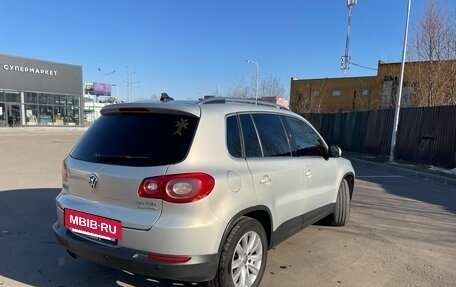 Volkswagen Tiguan I, 2010 год, 850 000 рублей, 3 фотография