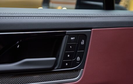 Porsche Cayenne III, 2025 год, 21 000 000 рублей, 14 фотография