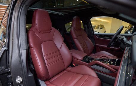 Porsche Cayenne III, 2025 год, 21 000 000 рублей, 29 фотография