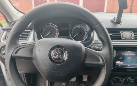 Skoda Rapid I, 2019 год, 1 300 000 рублей, 10 фотография