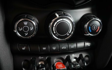 MINI Hatch, 2018 год, 1 919 000 рублей, 15 фотография