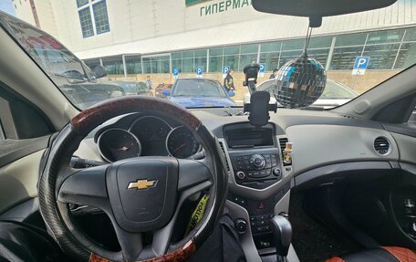 Chevrolet Cruze II, 2009 год, 750 000 рублей, 4 фотография