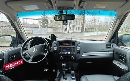 Mitsubishi Pajero IV, 2014 год, 2 450 000 рублей, 13 фотография