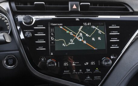 Toyota Camry, 2018 год, 2 999 000 рублей, 13 фотография