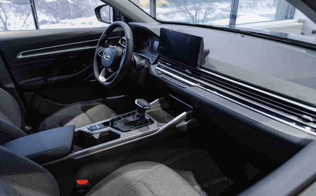 Geely Emgrand, 2024 год, 1 860 090 рублей, 5 фотография