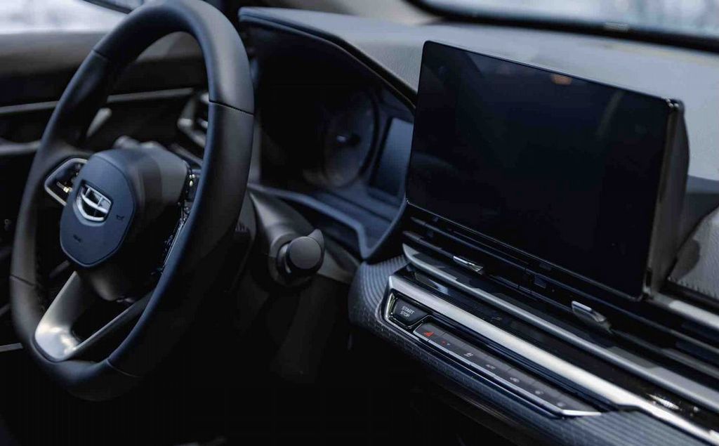 Geely Emgrand, 2024 год, 1 860 090 рублей, 8 фотография