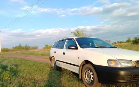 Toyota Caldina, 2002 год, 432 000 рублей, 3 фотография