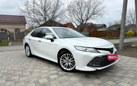 Toyota Camry, 2019 год, 3 000 000 рублей, 3 фотография