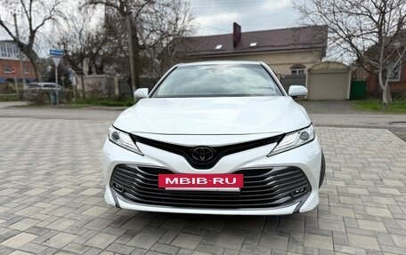 Toyota Camry, 2019 год, 3 000 000 рублей, 5 фотография