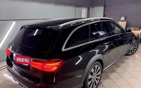 Mercedes-Benz E-Класс, 2018 год, 2 500 000 рублей, 2 фотография