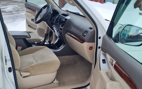 Toyota Land Cruiser Prado 120 рестайлинг, 2007 год, 2 299 000 рублей, 7 фотография
