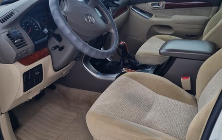 Toyota Land Cruiser Prado 120 рестайлинг, 2007 год, 2 299 000 рублей, 10 фотография