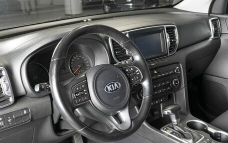 KIA Sportage IV рестайлинг, 2018 год, 2 103 900 рублей, 4 фотография