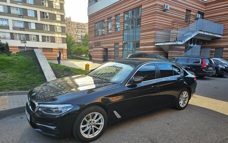 BMW 5 серия, 2018 год, 2 950 000 рублей, 2 фотография