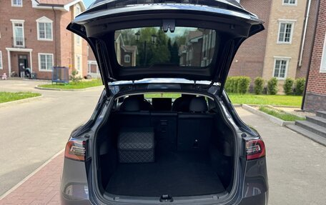 Tesla Model Y I, 2022 год, 4 888 000 рублей, 9 фотография
