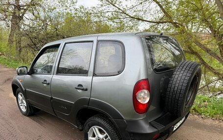 Chevrolet Niva I рестайлинг, 2011 год, 390 000 рублей, 4 фотография