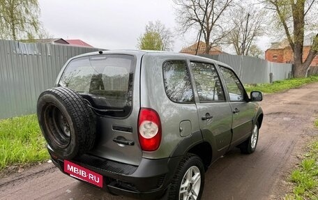 Chevrolet Niva I рестайлинг, 2011 год, 390 000 рублей, 3 фотография