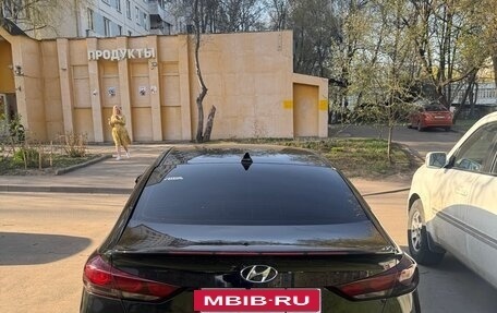 Hyundai Elantra VI рестайлинг, 2016 год, 1 480 000 рублей, 10 фотография