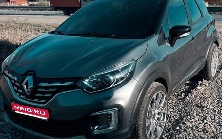 Renault Kaptur I рестайлинг, 2021 год, 2 100 000 рублей, 3 фотография
