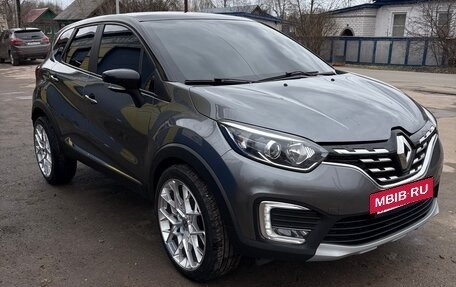 Renault Kaptur I рестайлинг, 2021 год, 2 100 000 рублей, 6 фотография